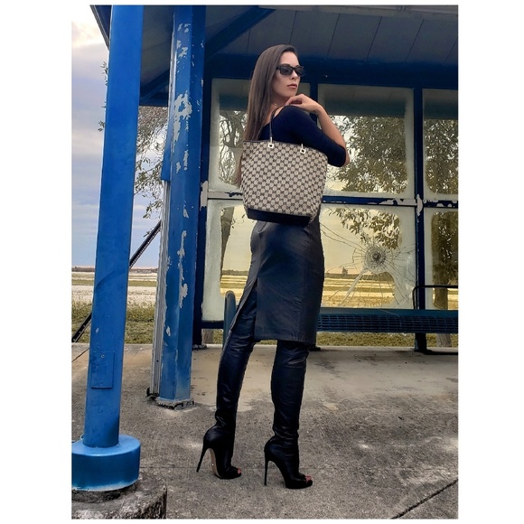 vintage 90s 🖤GUCCI🖤 tote - Picture 2 of 8